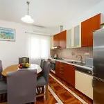 Apartment My Dalmatia - M&n With Shared Pool Galovac (Zadar)
