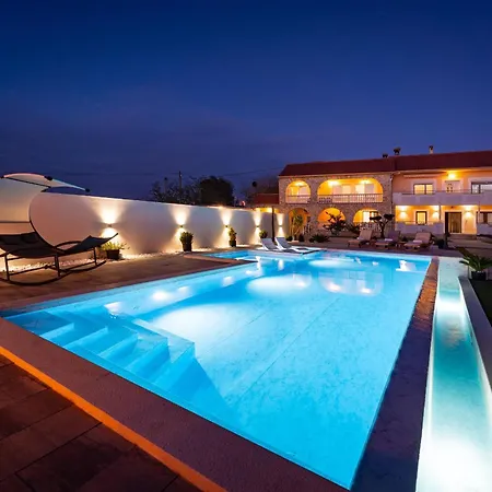 My Dalmatia - M&n With Shared Pool Galovac (Zadar)