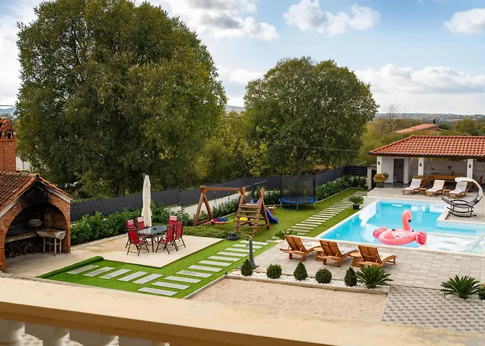 My Dalmatia - M&n With Shared Pool 아파트 *