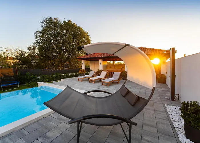 My Dalmatia - M&n With Shared Pool