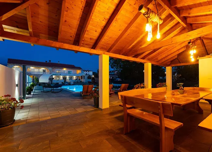 Апартаменты My Dalmatia - M&n With Shared Pool Galovac (Zadar)
