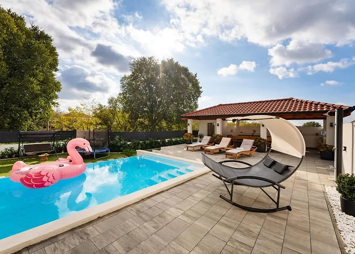 My Dalmatia - M&n With Shared Pool *