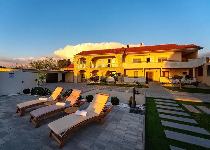 Апартаменты My Dalmatia - M&n With Shared Pool Galovac (Zadar)