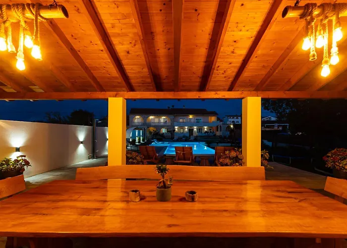 My Dalmatia - M&n With Shared Pool * Galovac (Zadar)