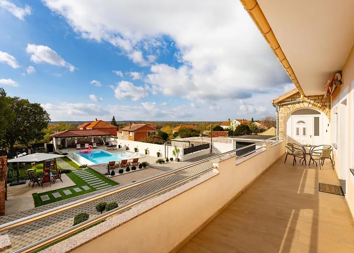 My Dalmatia - M&n With Shared Pool